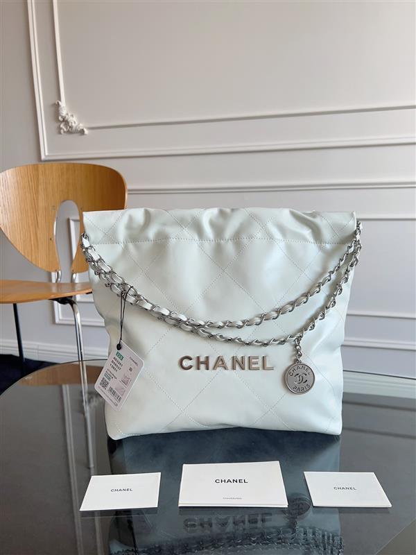 2026127215213165 630